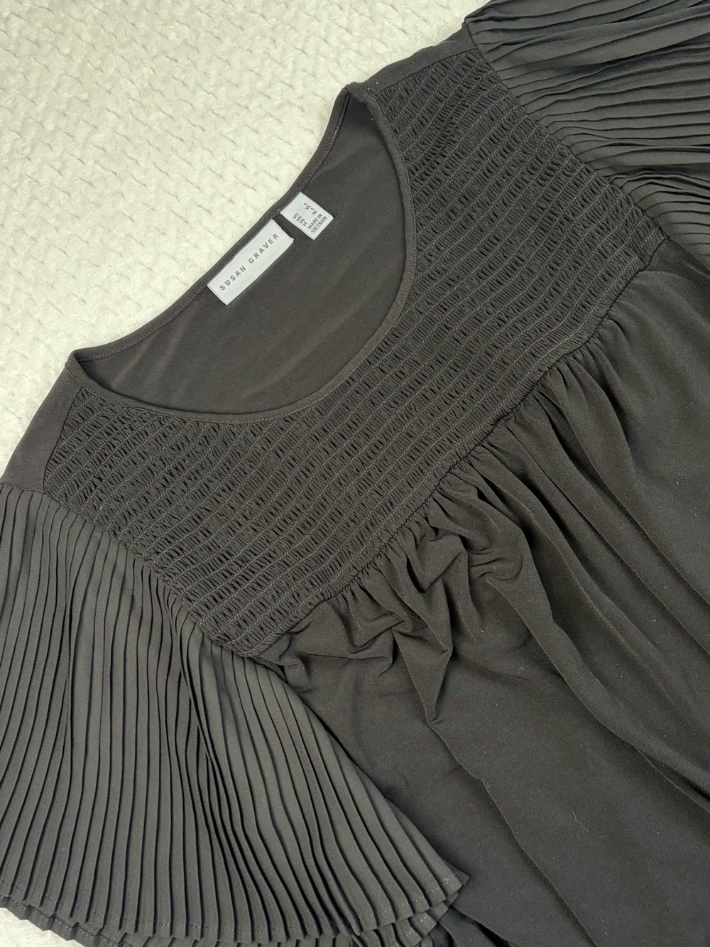 Susan Graver Top Womens Large Black Smocked Chest Pleated Flutter Sleeve Blouse